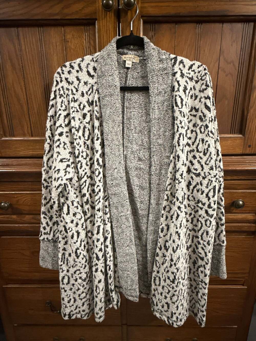 Oneworld Animal Print Cardigan Size 2X Gray Black Open Front Sweater